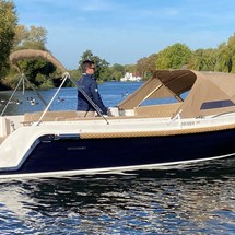 Interboat intender 700