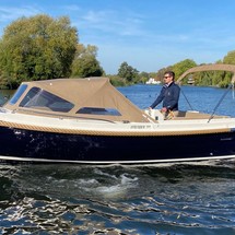 Interboat intender 700