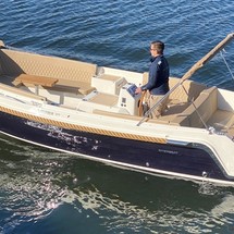 Interboat intender 700