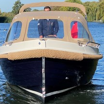 Interboat intender 700