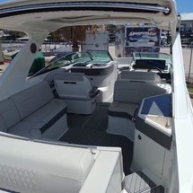 Sea Ray 310 SLX