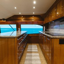 Hatteras 77 Convertible