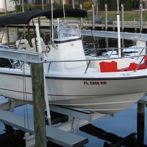 Boston Whaler 190 Outrage