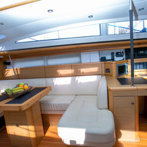 Jeanneau 57