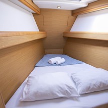 Jeanneau 57