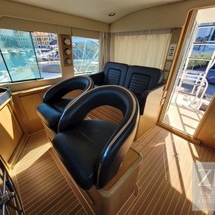 Hatteras 65