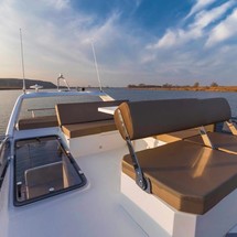 Galeon 360 FLY