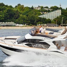 Galeon 360 FLY