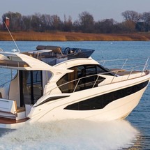 Galeon 360 FLY