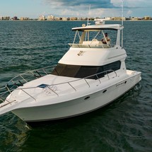 Silverton 42 Convertible