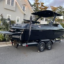 Malibu Wakesetter 23 LSV