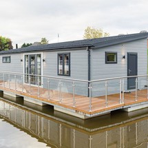 Wide beam narrowboat 65 x 12 hanbury monarch