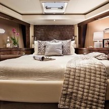 Carver 52 Voyager