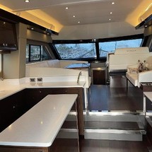 Carver 52 Voyager