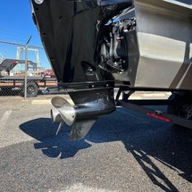 Sun Tracker Fishin Barge 24 XP3