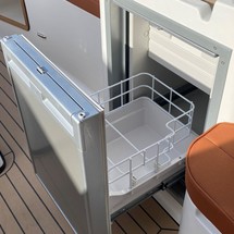 Interboat intender 820