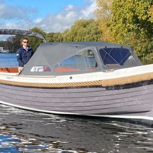 Interboat intender 820