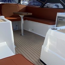 Interboat intender 820
