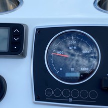 Interboat intender 820