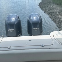 Grady-White Freedom 275