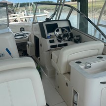 Grady-White Freedom 275