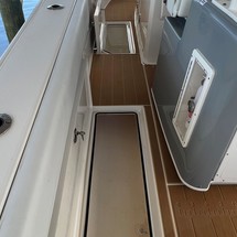 Cobia 217 center console