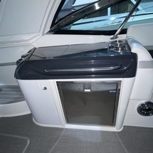 Formula 350 Crossover Bowrider
