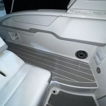 Formula 350 Crossover Bowrider