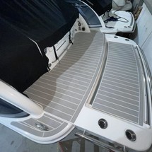 Formula 350 Crossover Bowrider