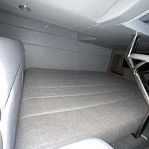 Formula 350 Crossover Bowrider