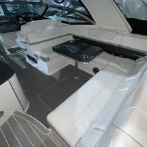 Formula 350 Crossover Bowrider