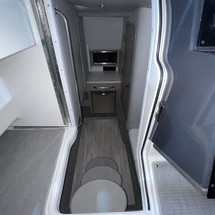 Formula 350 Crossover Bowrider