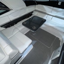 Formula 350 Crossover Bowrider
