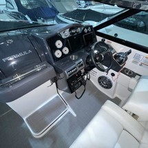 Formula 350 Crossover Bowrider