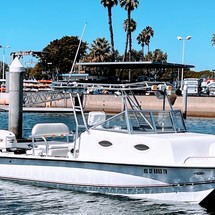 Twin vee 26 family fisherman