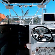 Twin vee 26 family fisherman