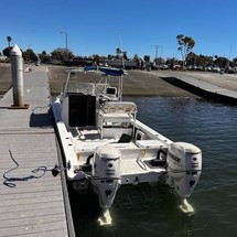 Twin vee 26 family fisherman