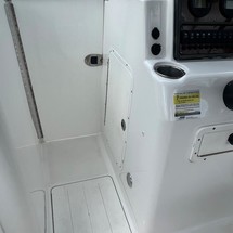 Sea Ray hunt ultra 211