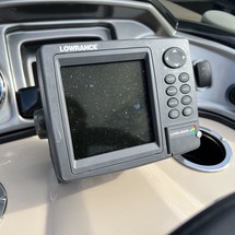 Sun Tracker Party Barge 20 DLX