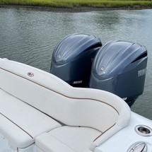 Sea Ray hunt ultra 211