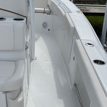 Sea Ray hunt ultra 211
