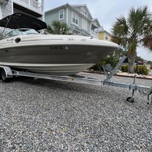 Sea Ray 240 Sundeck