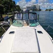 Rinker Fiesta Vee 310