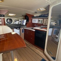 Rinker Fiesta Vee 310