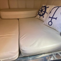 Rinker Fiesta Vee 310