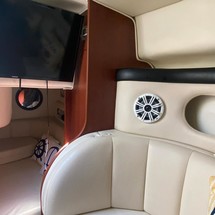 Rinker Fiesta Vee 310