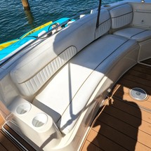 Rinker Fiesta Vee 310