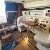 Rinker Fiesta Vee 310