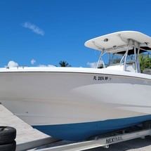 Boston Whaler 320 Outrage