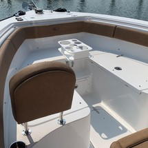 Sea Ray hunt ultra 211